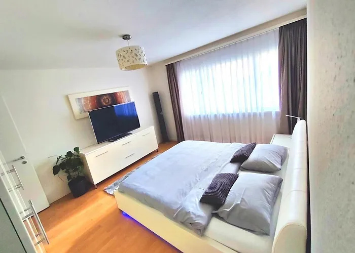 With 2 Bedrooms And Fully Equiped * Haag