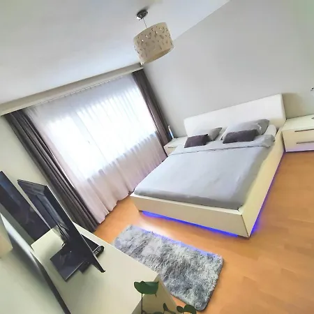 아파트 With 2 Bedrooms And Fully Equiped