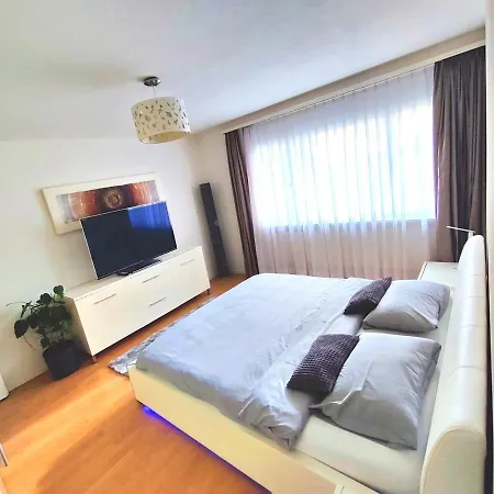 With 2 Bedrooms And Fully Equiped * Haag